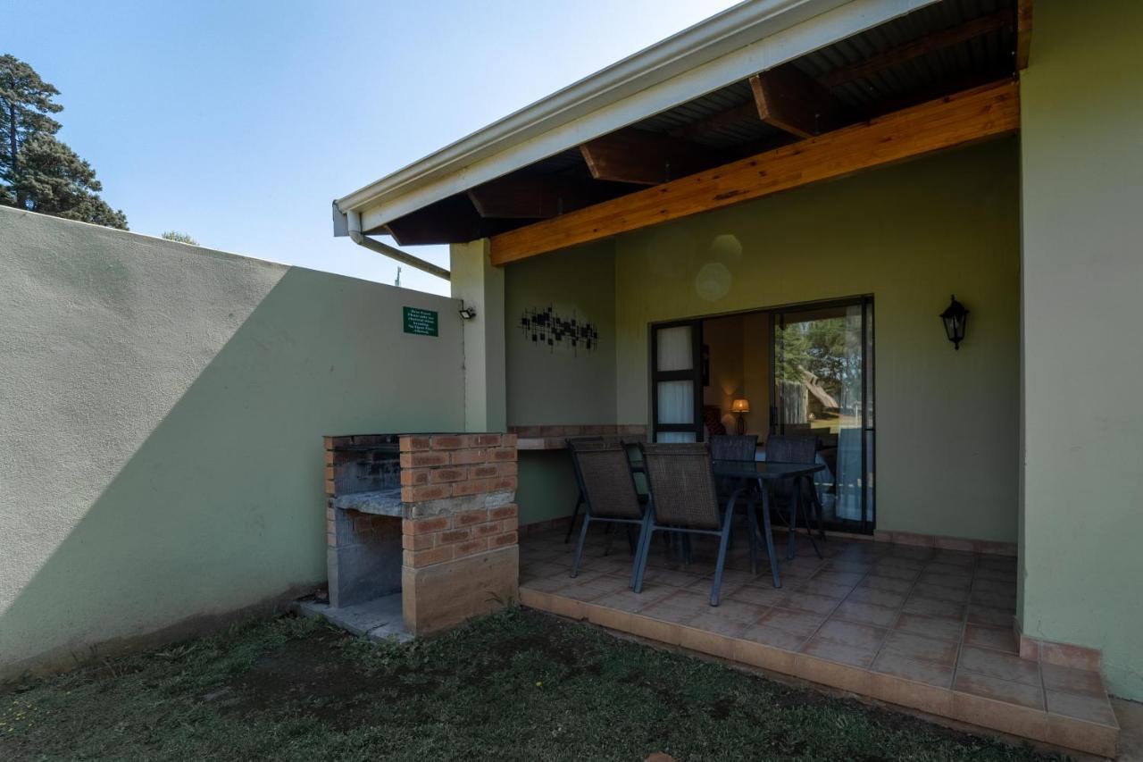 Gooderson Monks Cowl Golf Resort 3*